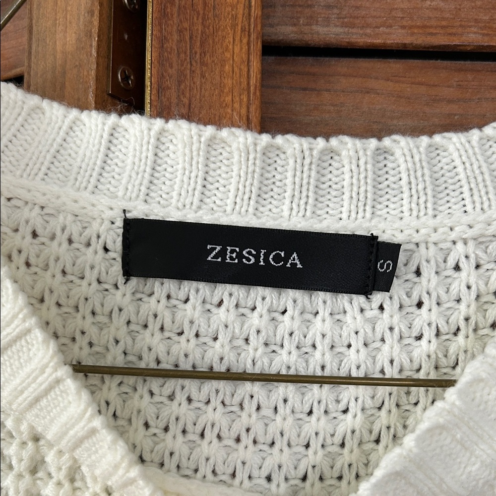 Classic Waffle Knit Off-White Sweater - Picture 3 of 3